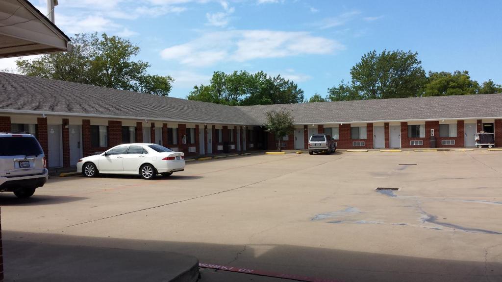 Sagamar Inn Cleburne Exterior photo